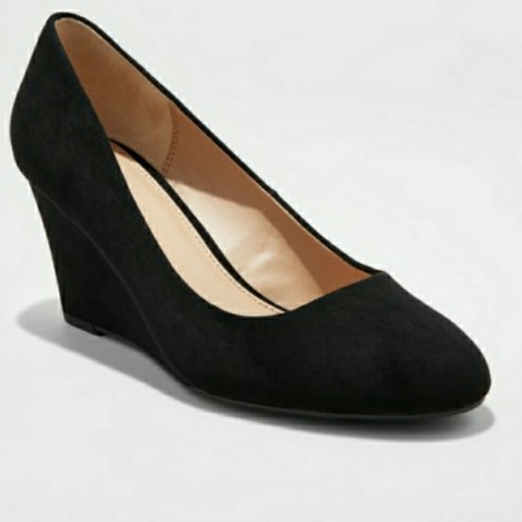 a new day Shoes - Round Toe Microsuede Wedge Heels